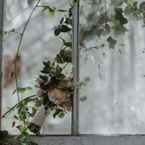 Spring rustic wedding bouquet
